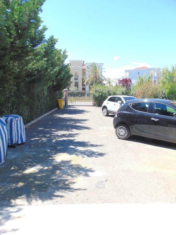 Casa Vacanze Oasi Felicita ノーヴァ・シーリ・マリーナ エクステリア 写真